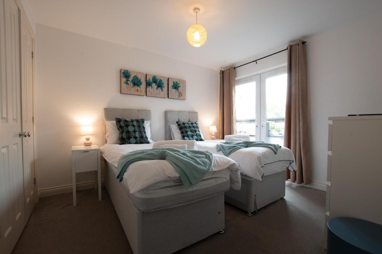 סאות'המפטון Best Price! Large Spacious 2 Bed Apartment - King Size Or Single Beds, Sofabeds, Smart Tvs, Free Parking מראה חיצוני תמונה