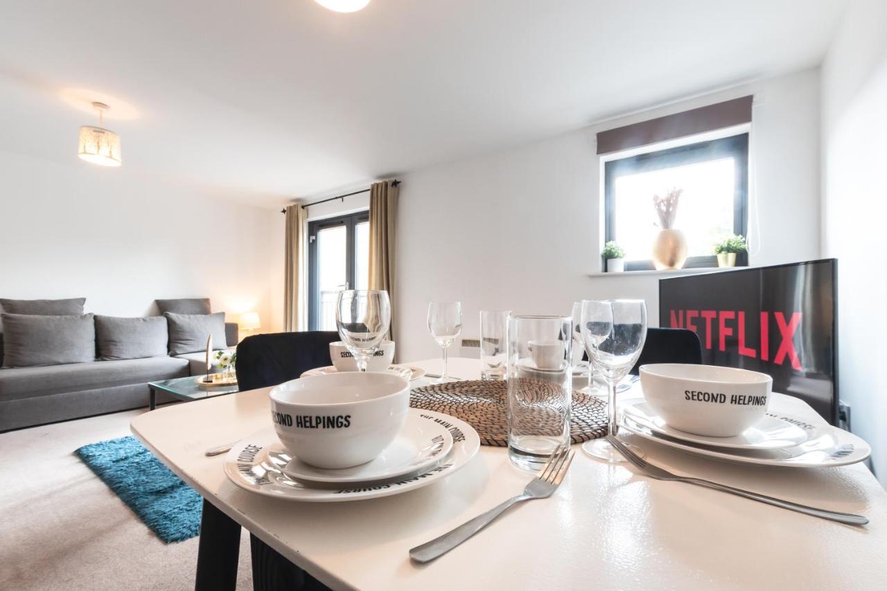 סאות'המפטון Best Price! Large Spacious 2 Bed Apartment - King Size Or Single Beds, Sofabeds, Smart Tvs, Free Parking מראה חיצוני תמונה