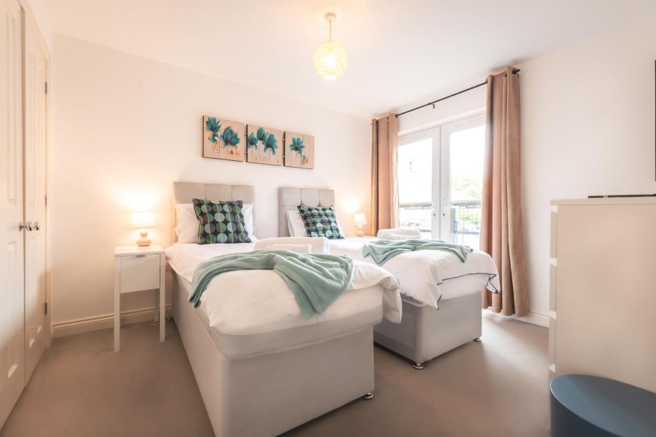 סאות'המפטון Best Price! Large Spacious 2 Bed Apartment - King Size Or Single Beds, Sofabeds, Smart Tvs, Free Parking מראה חיצוני תמונה